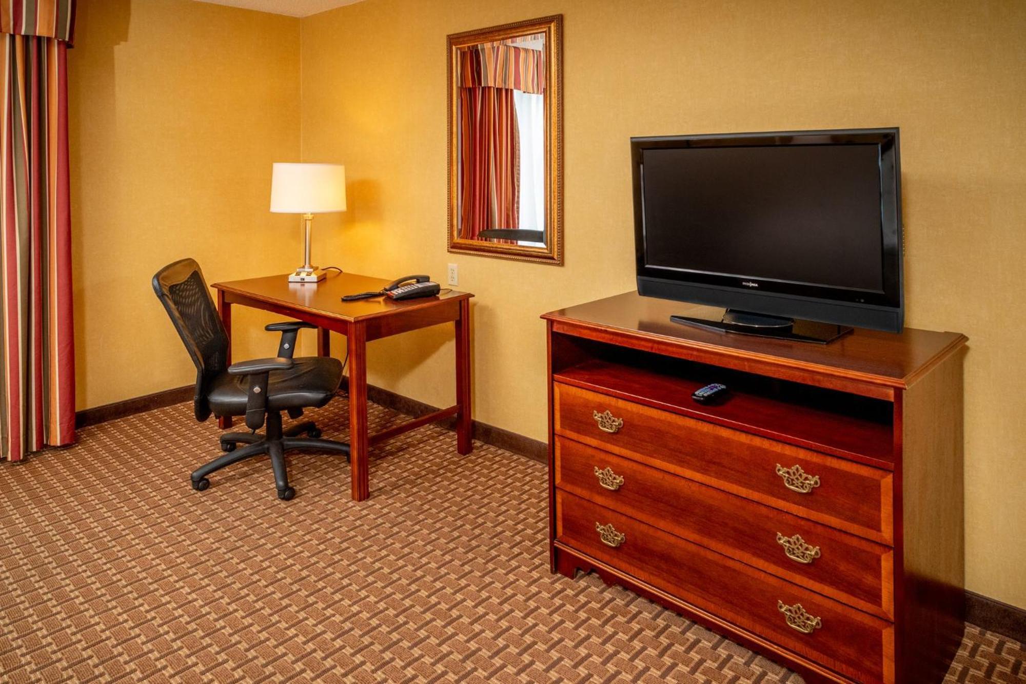 Holiday Inn Express And Suites Hazard By Ihg Экстерьер фото