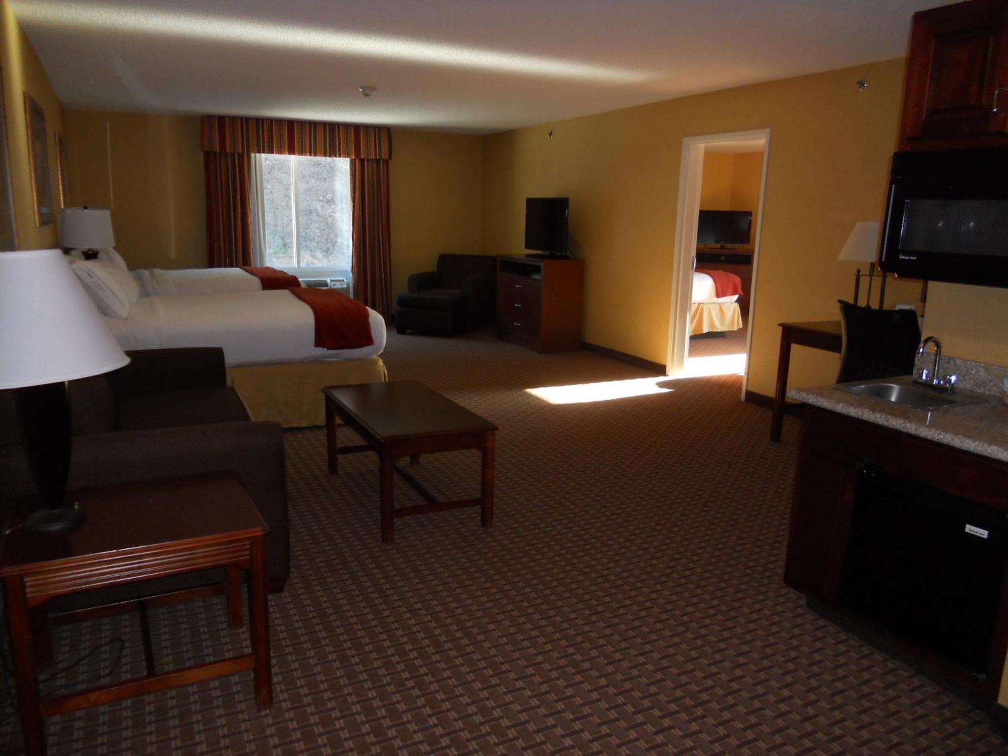 Holiday Inn Express And Suites Hazard By Ihg Экстерьер фото