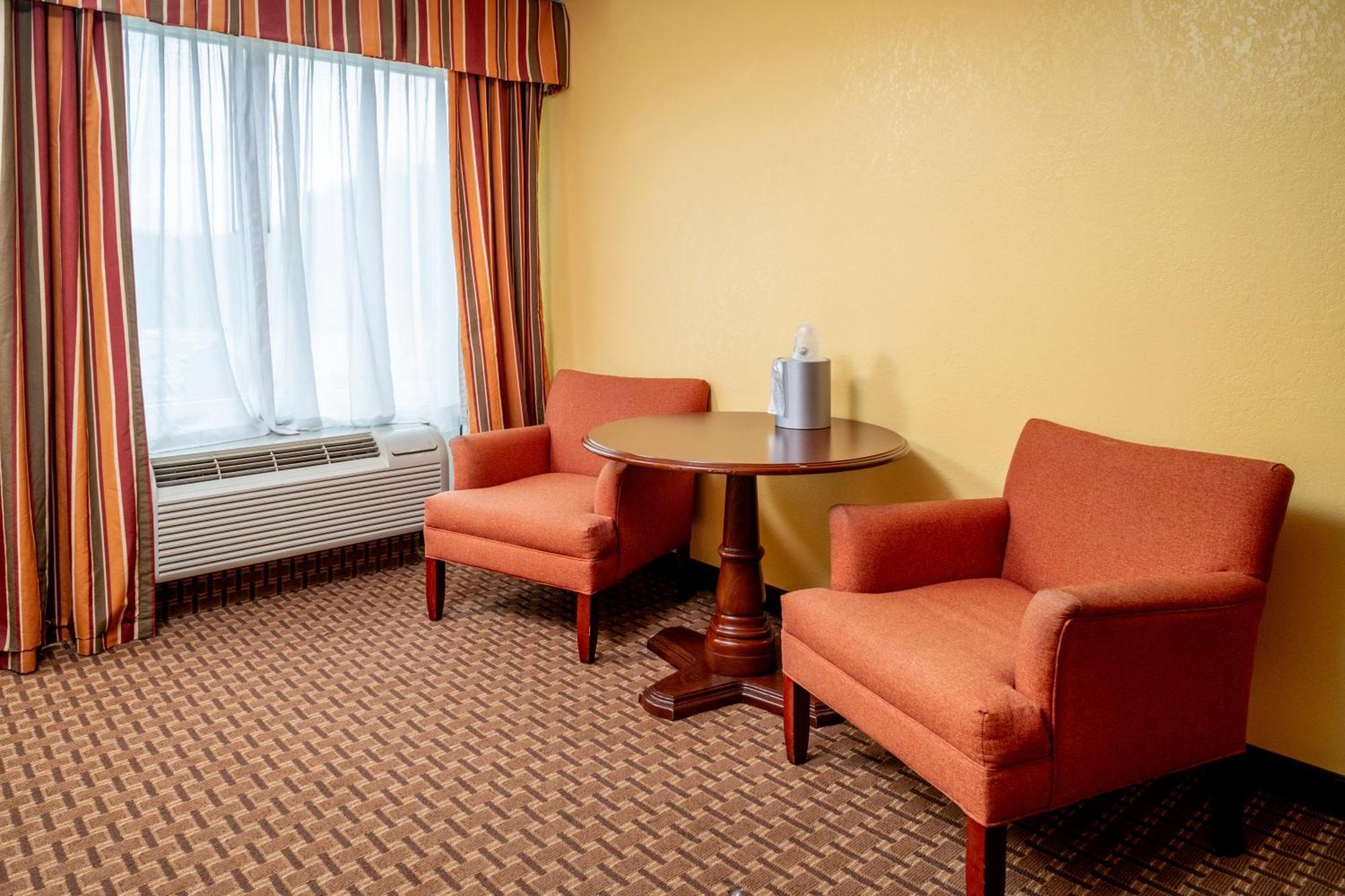 Holiday Inn Express And Suites Hazard By Ihg Экстерьер фото