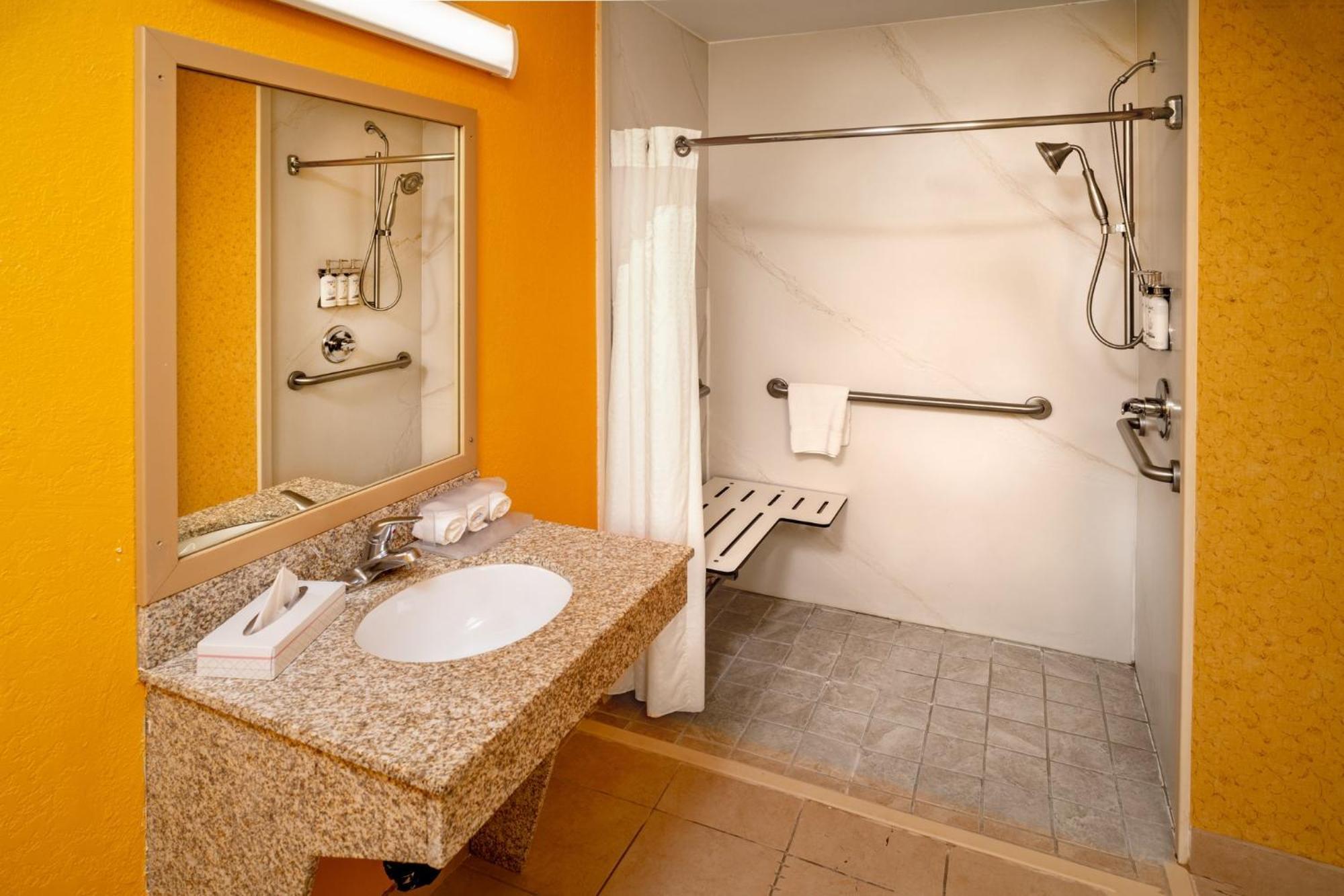 Holiday Inn Express And Suites Hazard By Ihg Экстерьер фото