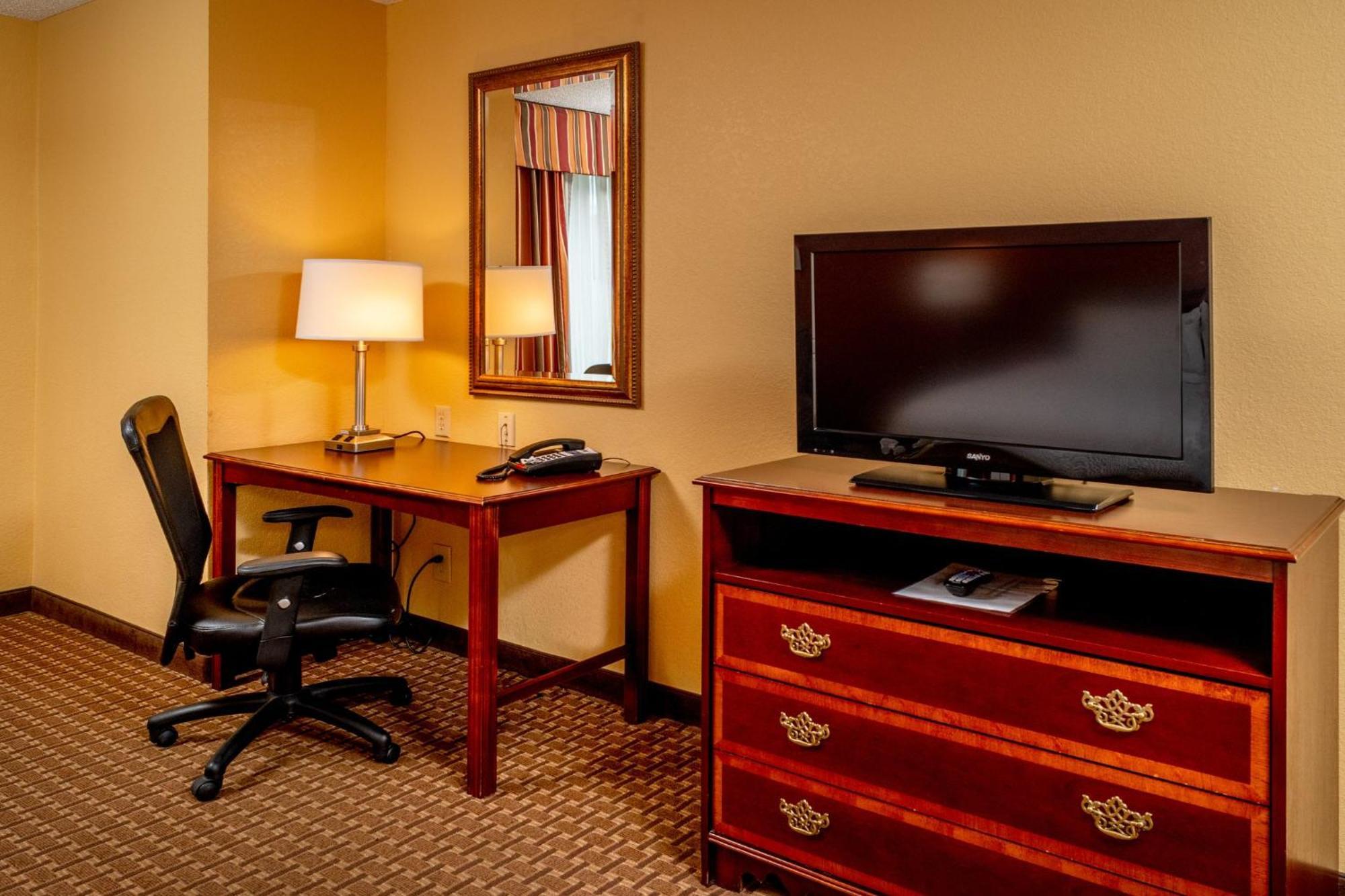 Holiday Inn Express And Suites Hazard By Ihg Экстерьер фото